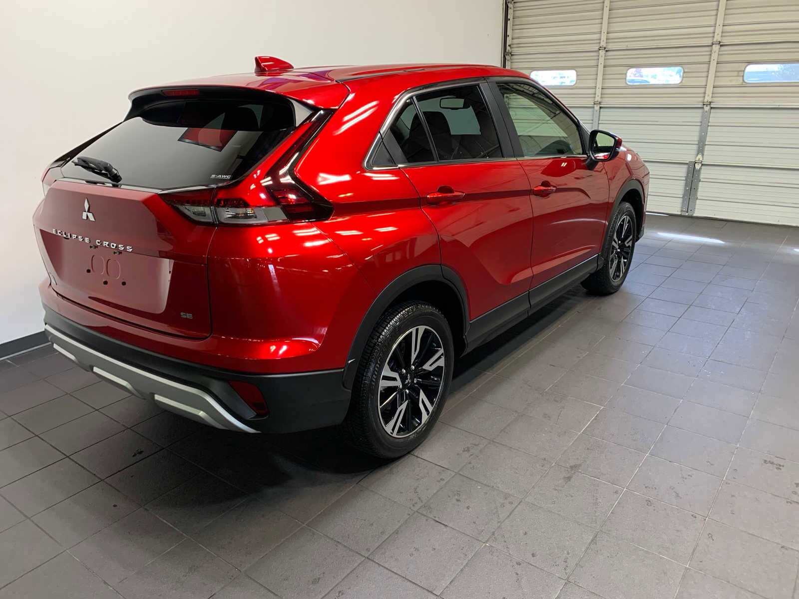 2024 Mitsubishi Eclipse Cross SE photo 2