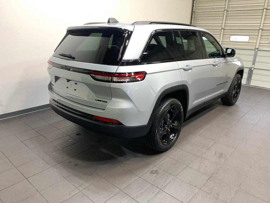 New 2025 Jeep Grand Cherokee Limited Sport Utility