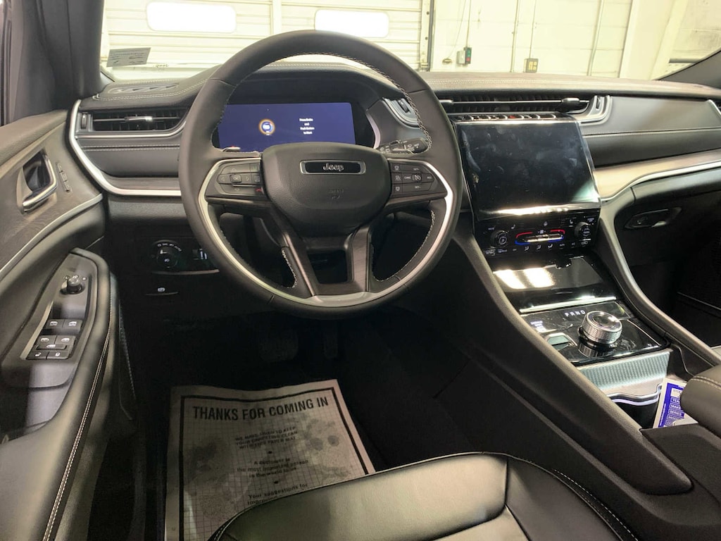 New 2025 Jeep Grand Cherokee L Limited Sport Utility