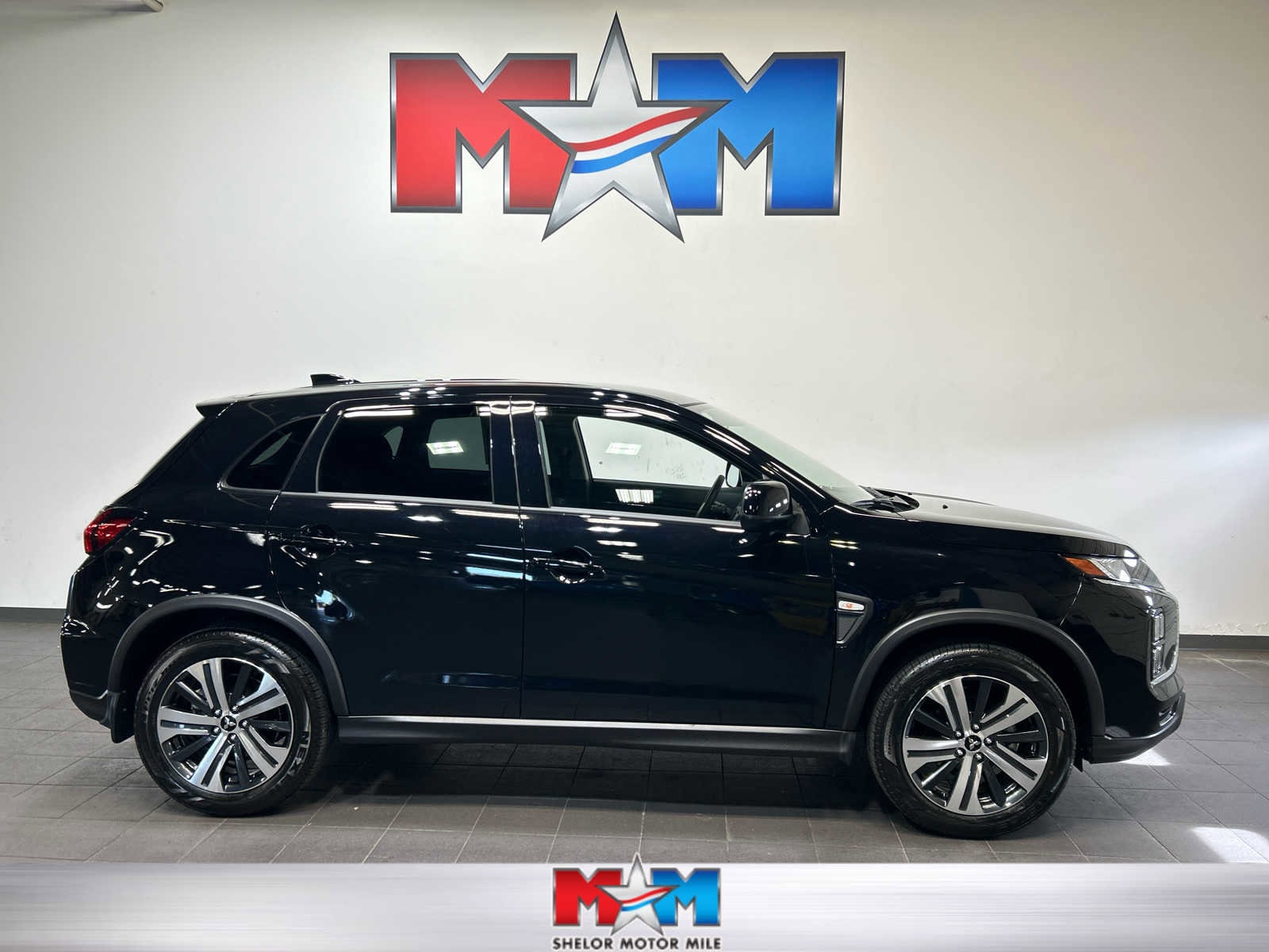 2025 Mitsubishi Outlander Sport 2.0 ES AWC CVT's photo