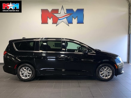 2025 Chrysler Voyager LX Cargo Van