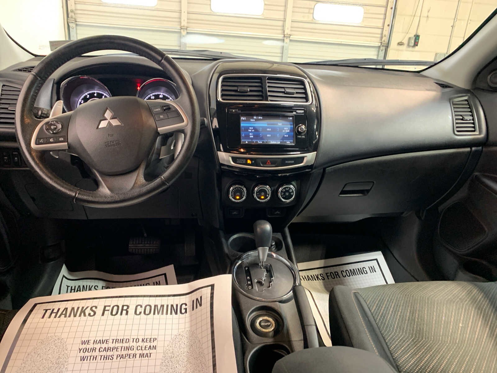 2015 Mitsubishi Outlander Sport SE photo 3