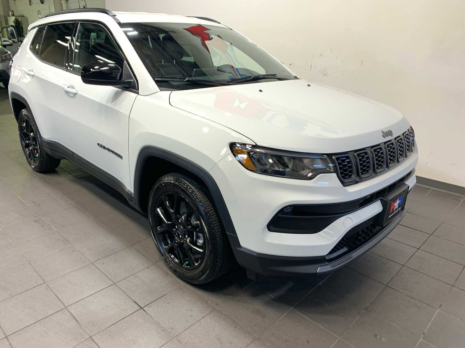2026 Jeep Compass Latitude photo 2