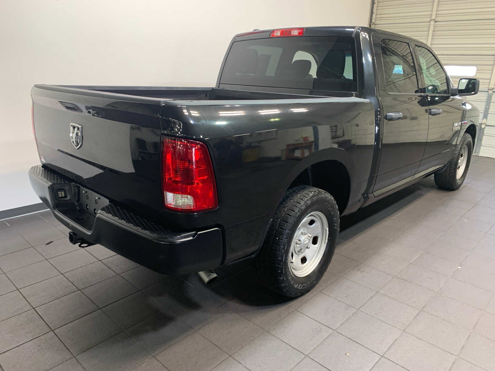 2018 Ram 1500 Tradesman photo 3