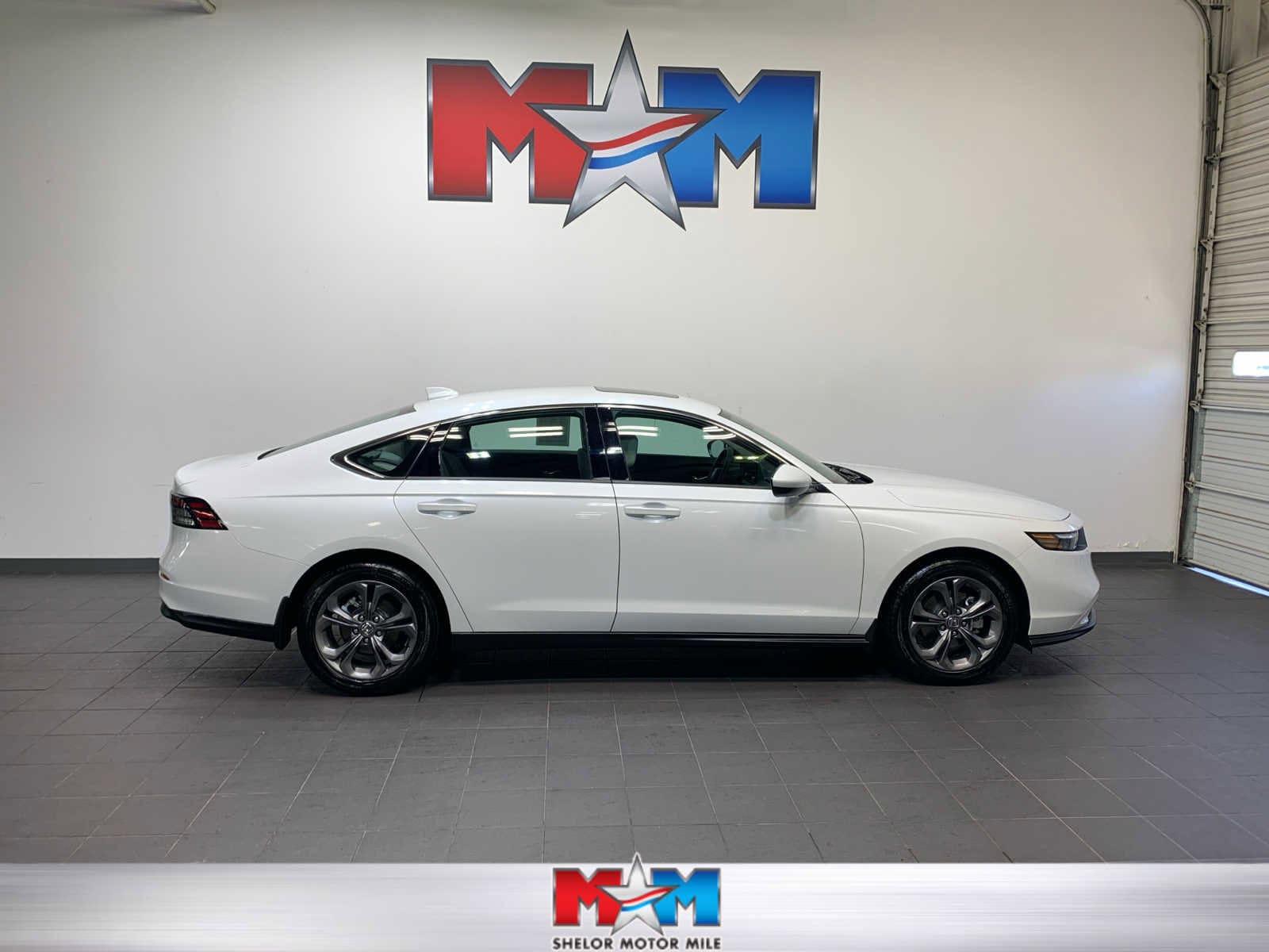 2024 Honda Accord EX's photo