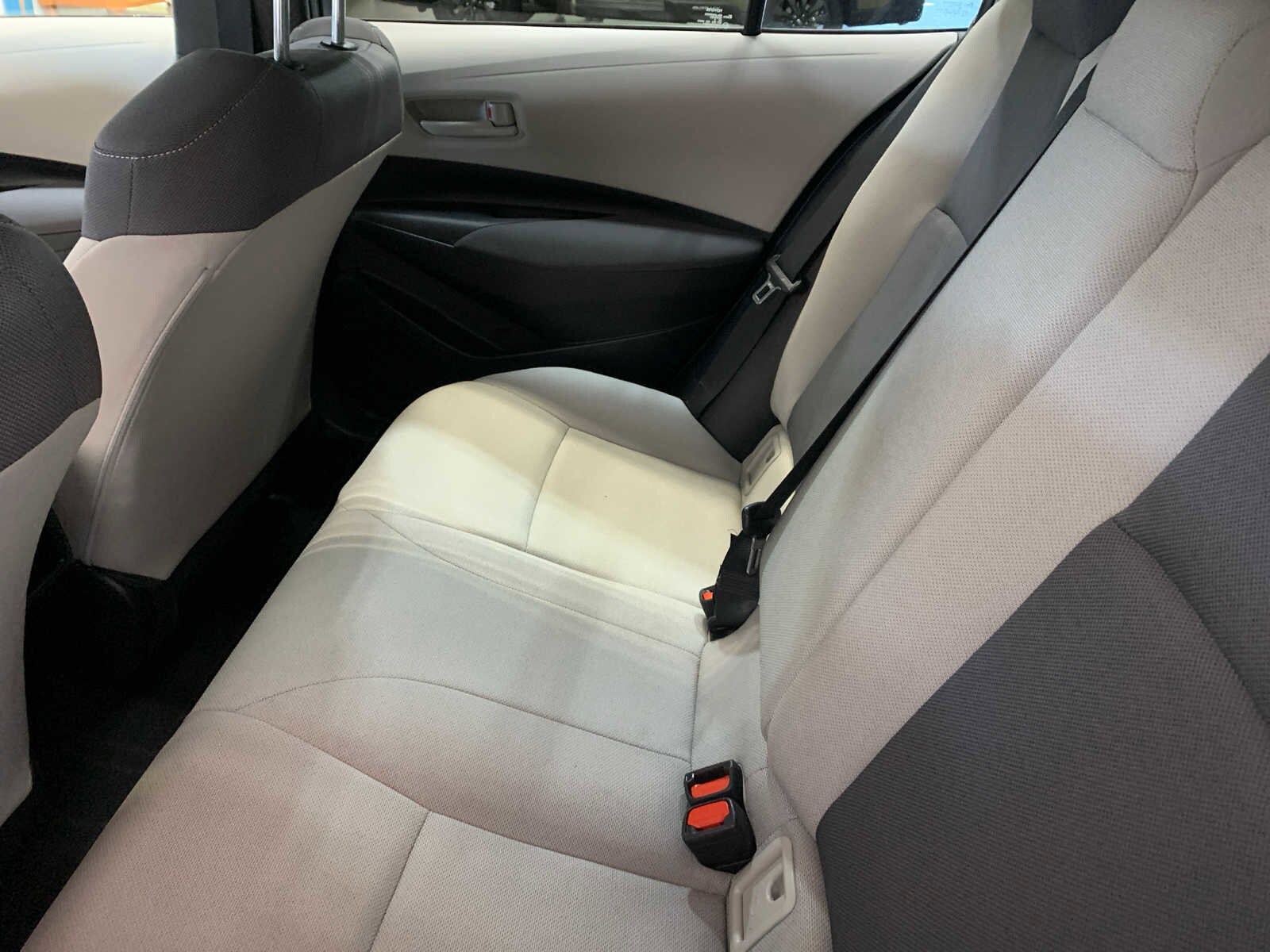 2022 Toyota Corolla L SE photo 4