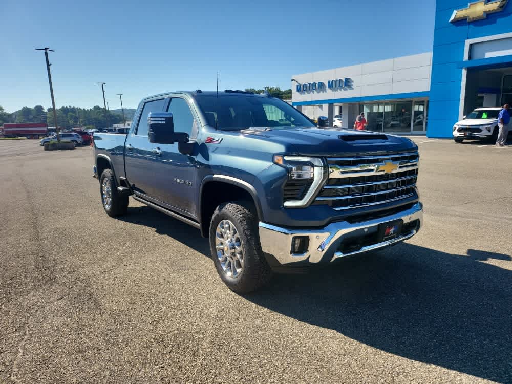 2026 Chevrolet Silverado 2500 HD LTZ - Photo 2