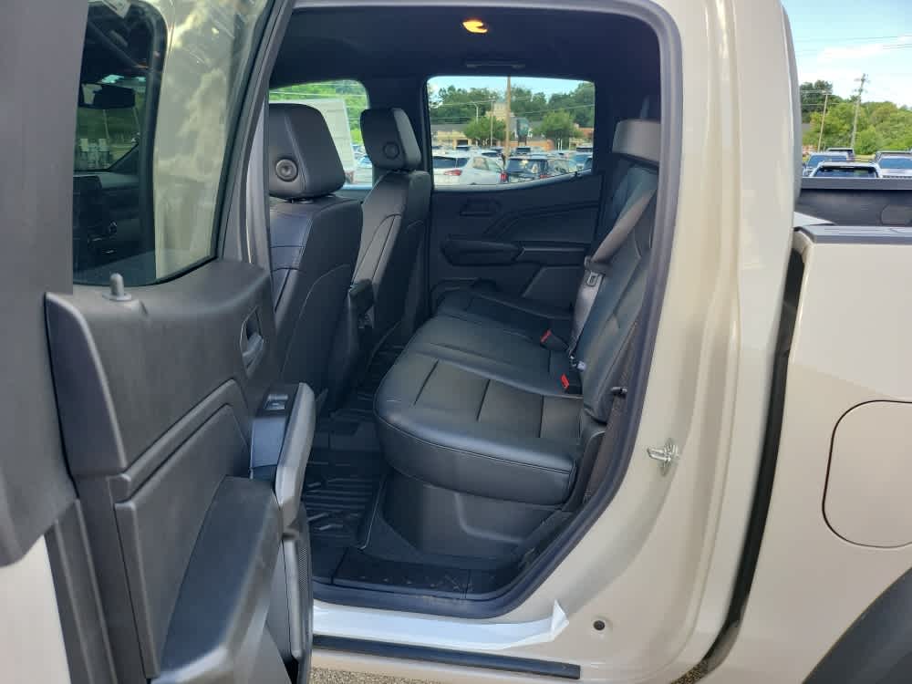 2026 Chevrolet Colorado Trail Boss - Photo 7