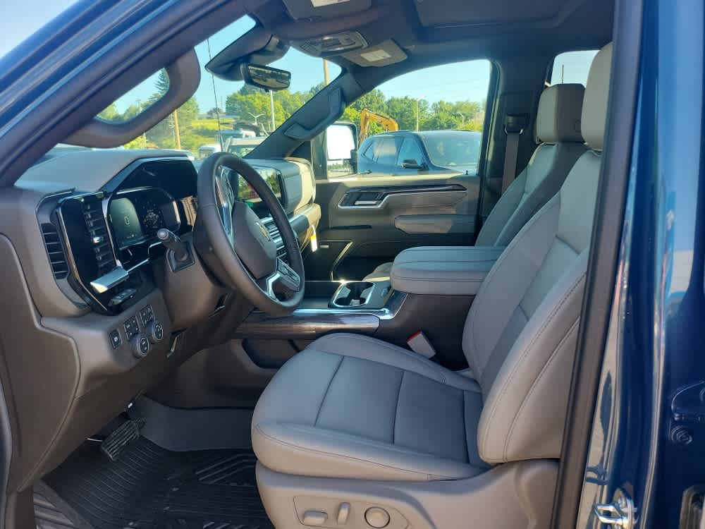 2026 Chevrolet Silverado 2500 HD LTZ - Photo 4