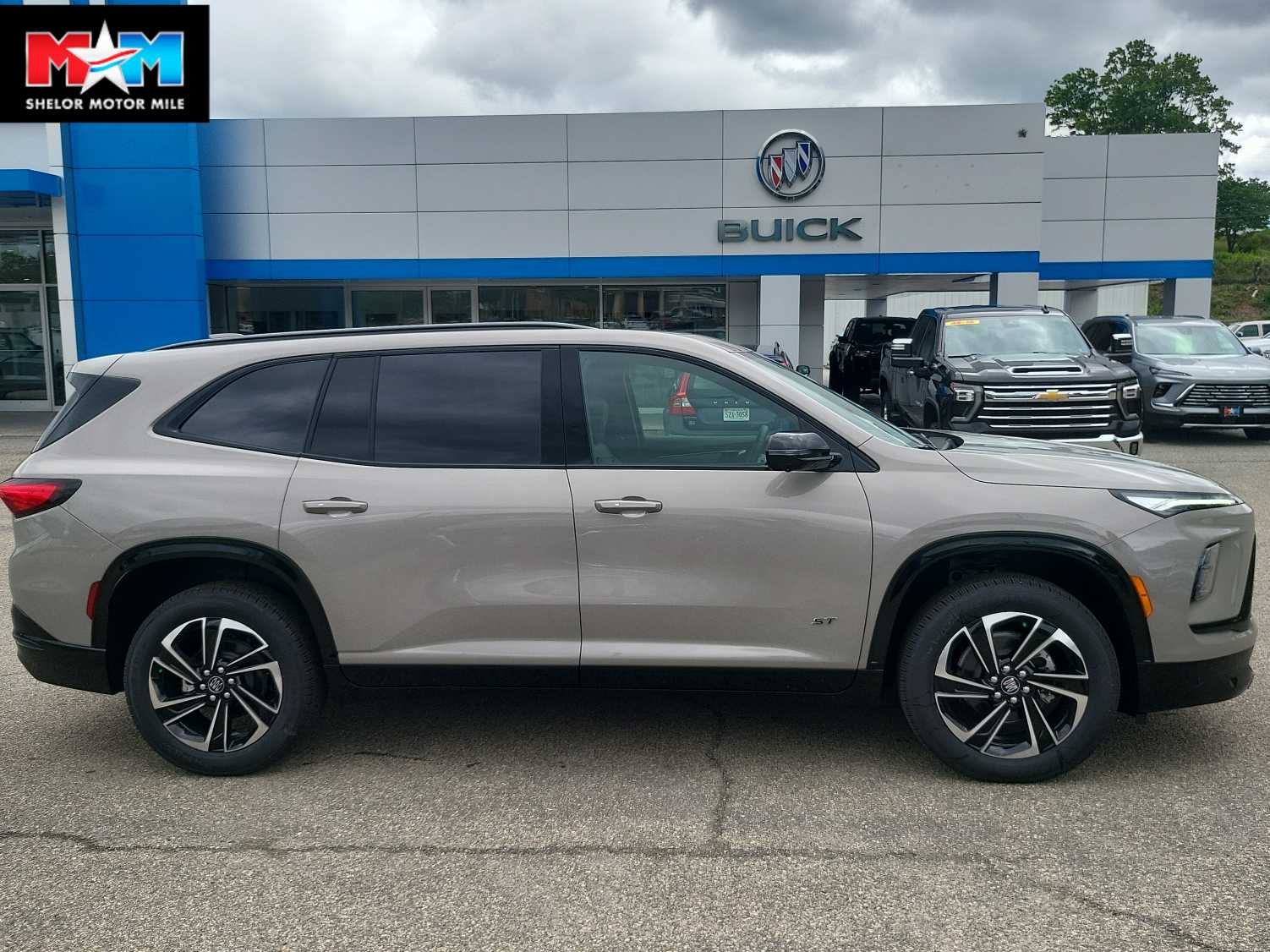 2026 Buick Enclave Sport Touring AWD's photo