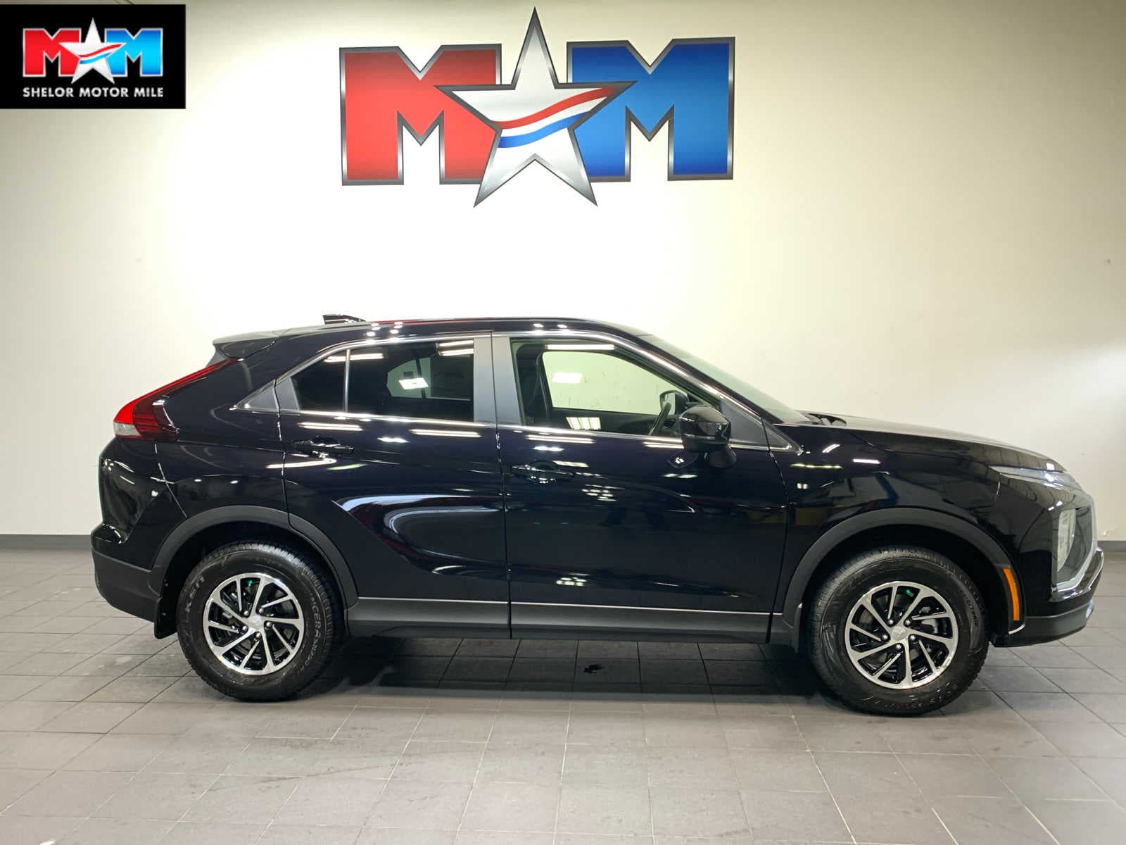 2026 Mitsubishi Eclipse Cross ES's photo