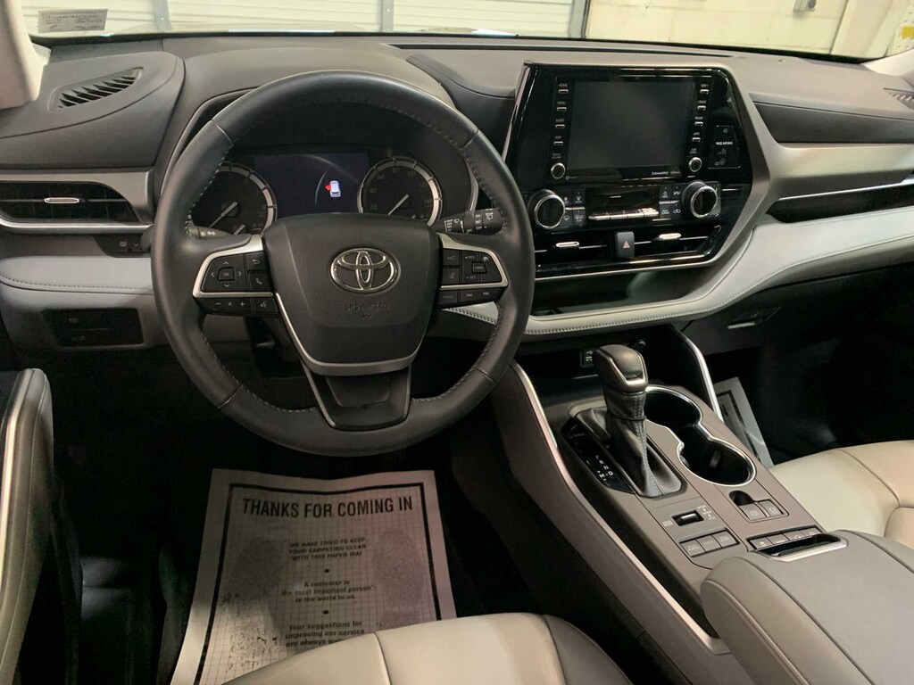 Used 2022 Toyota Highlander XLE SUV