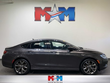 2016 Chrysler 200 S Sedan