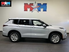 2026 Mitsubishi Outlander ES SUV