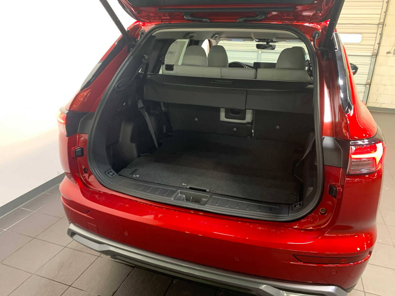 2026 Mitsubishi Outlander SE - Photo 10