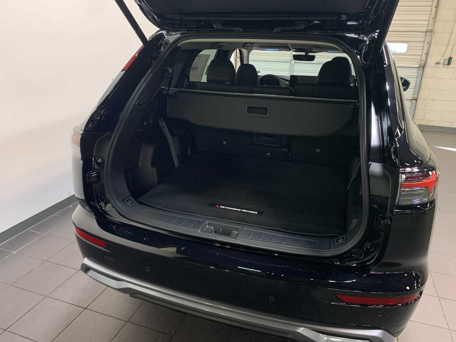2026 Mitsubishi Outlander SE - Photo 10