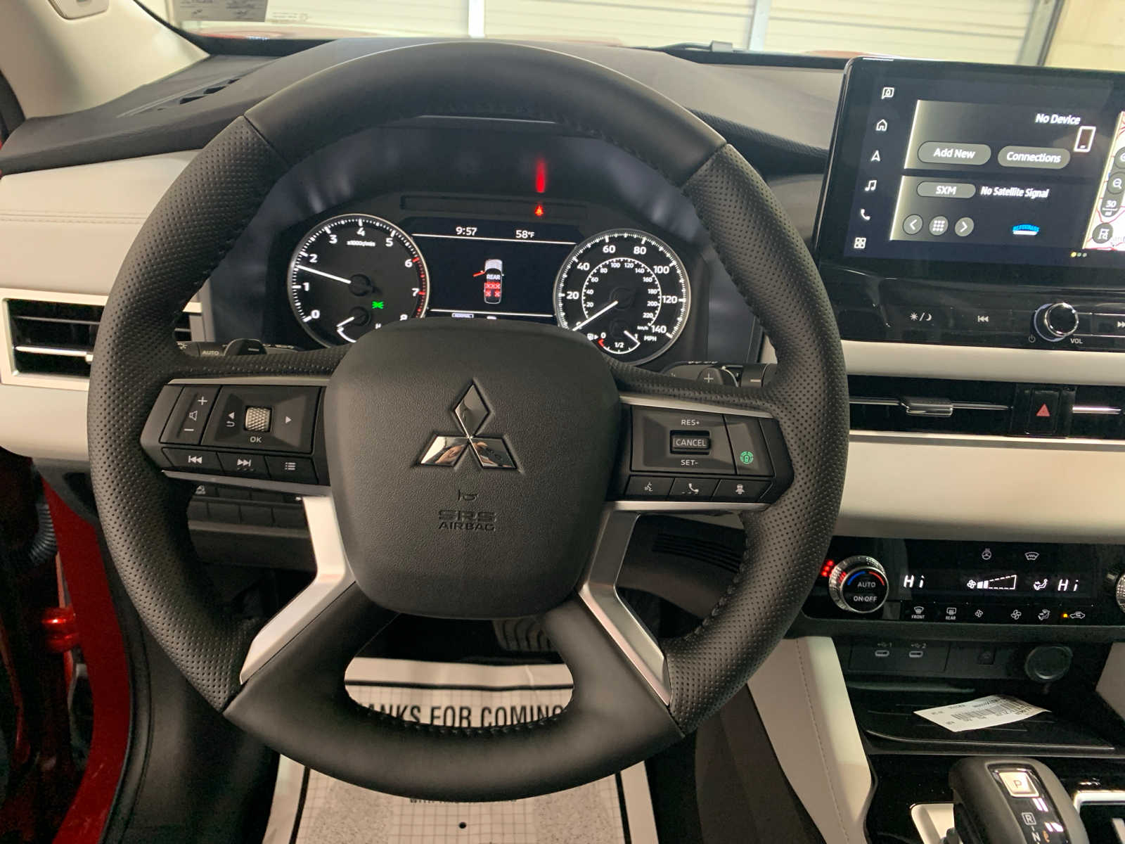 2026 Mitsubishi Outlander SE - Photo 8