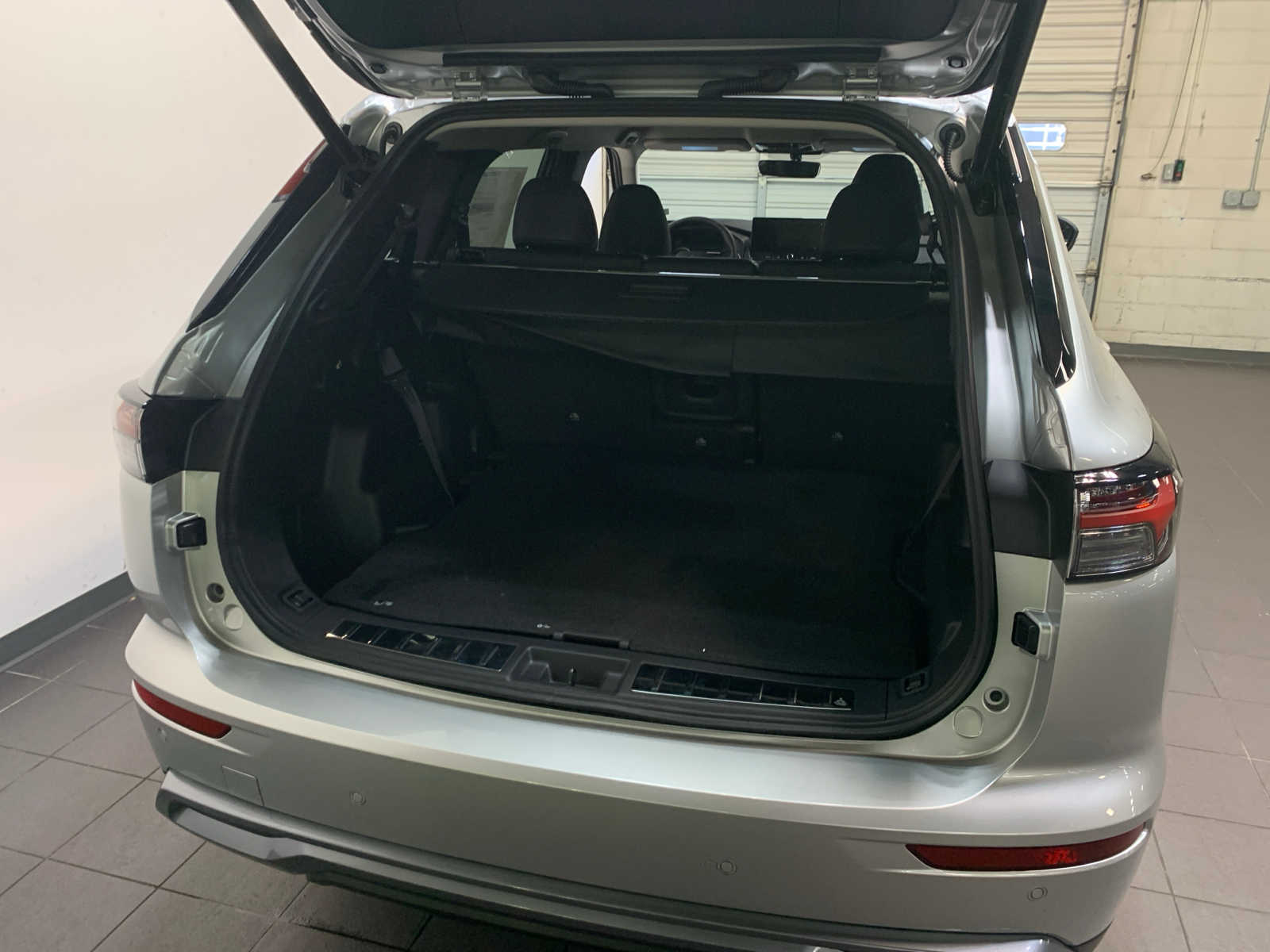 2026 Mitsubishi Outlander SE - Photo 10