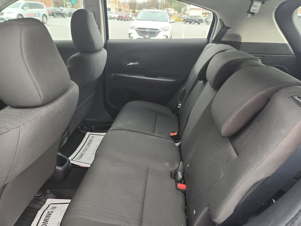 Used 2018 Honda HR-V LX AWD SUV