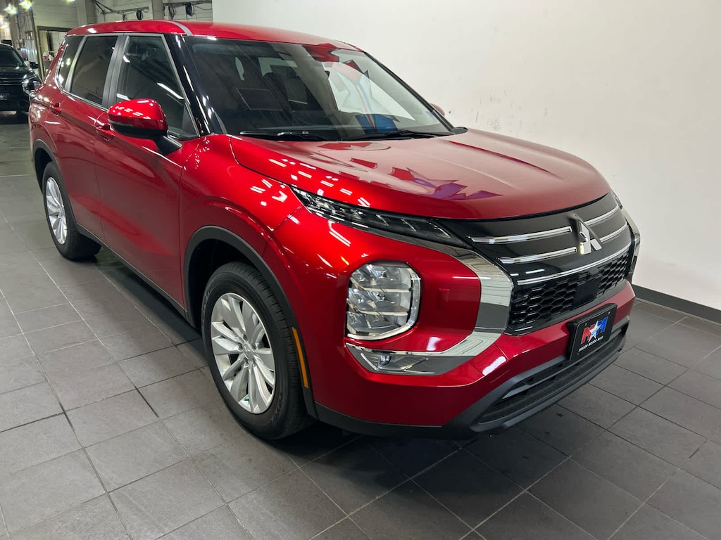 New 2026 Mitsubishi Outlander ES SUV