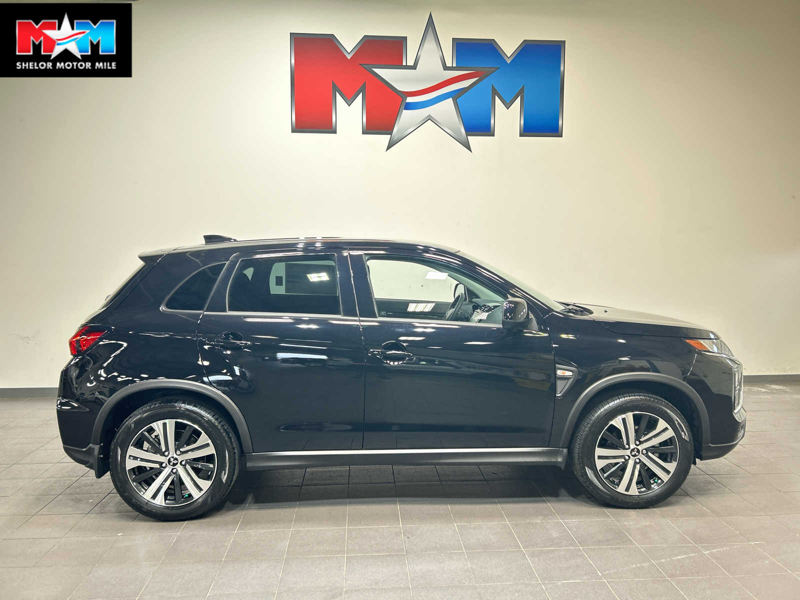2027 Mitsubishi Outlander Sport ES