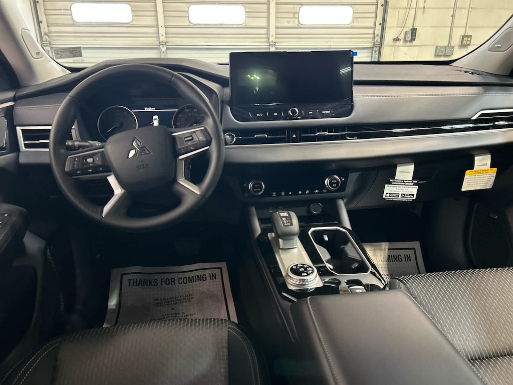 New 2026 Mitsubishi Outlander ES SUV