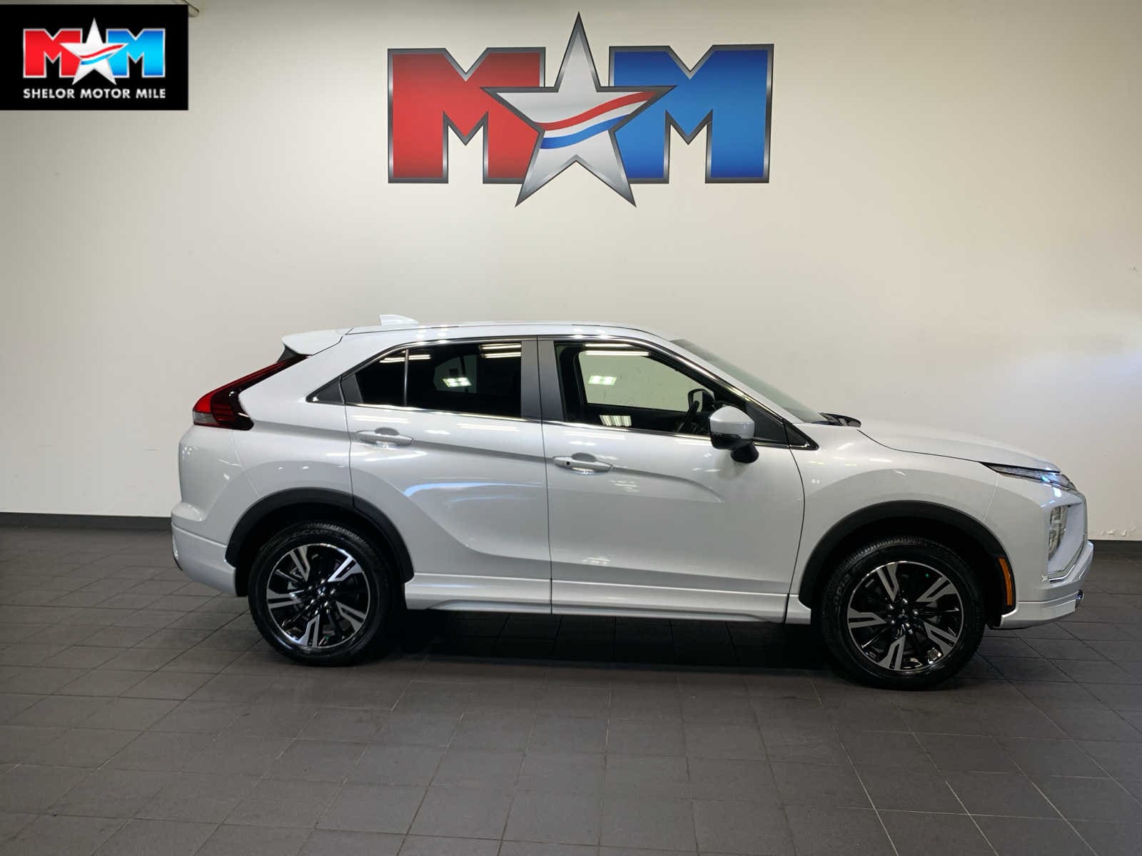 2026 Mitsubishi Eclipse Cross SEL's photo