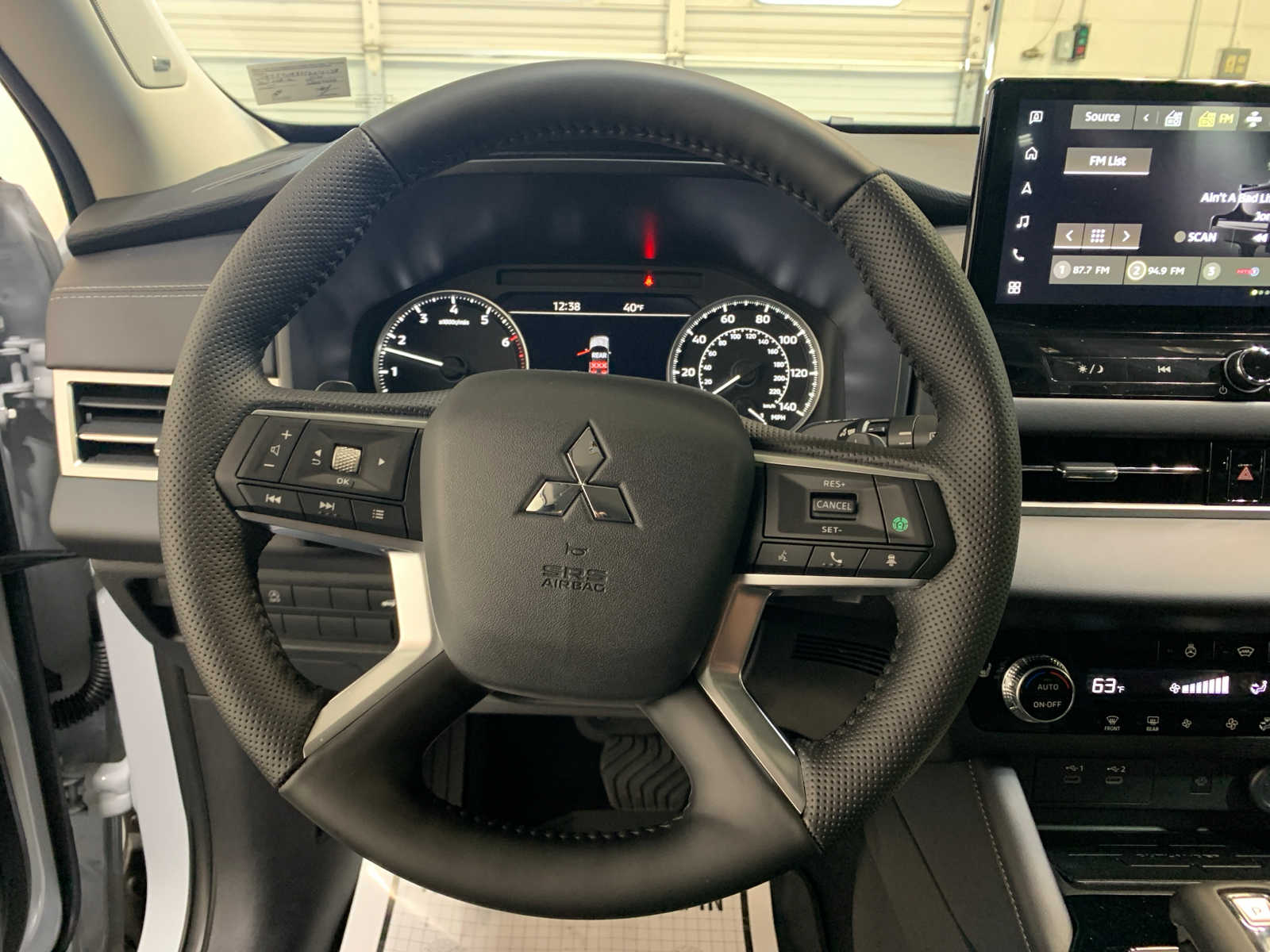 2026 Mitsubishi Outlander SE - Photo 8