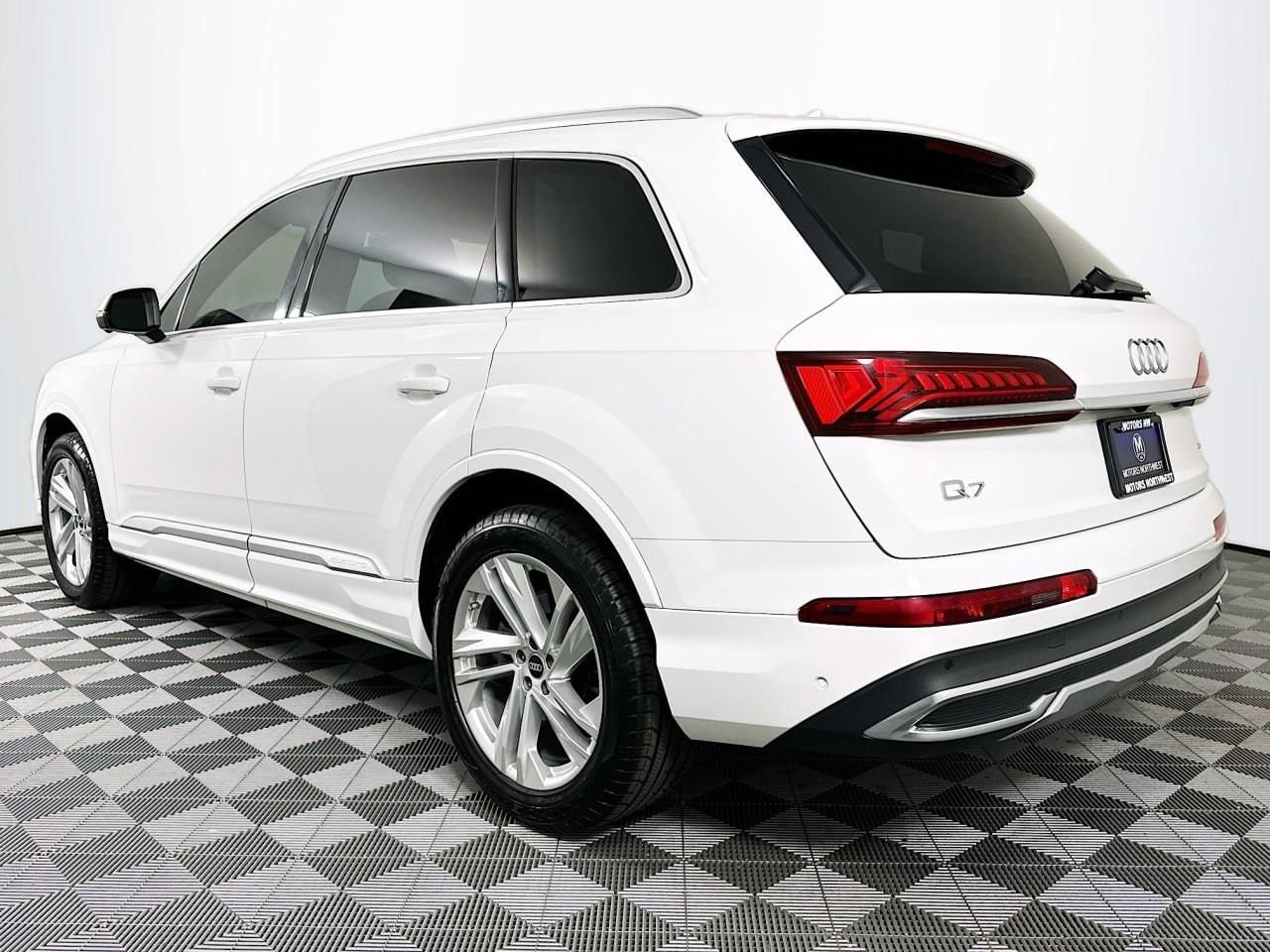2023 Audi Q7 Premium Plus - Photo 8