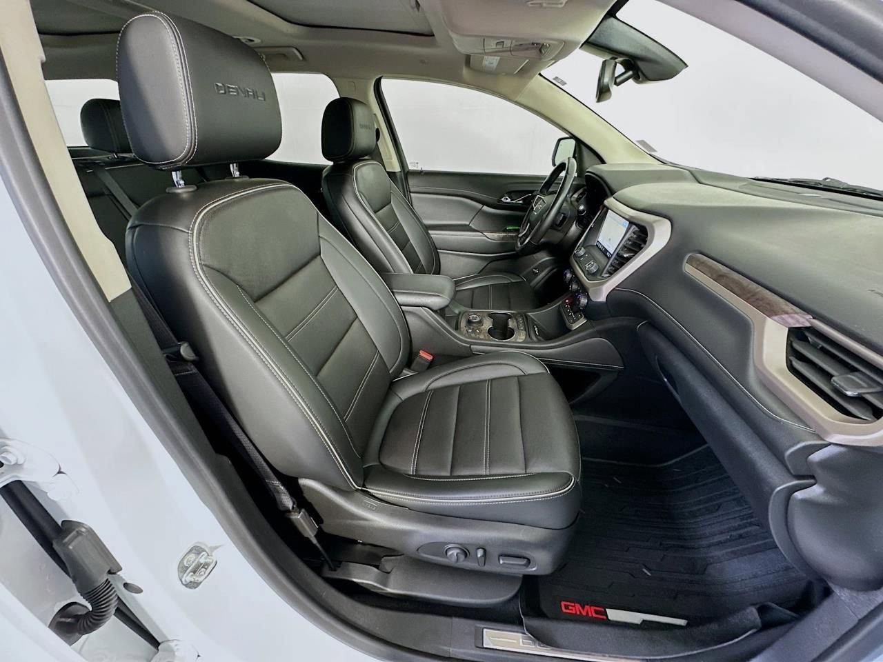 2021 GMC Acadia Denali - Photo 36