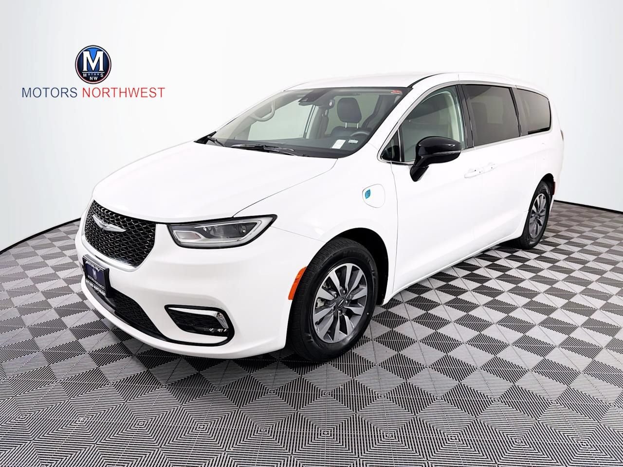 2024 Chrysler Pacifica PHEV Select