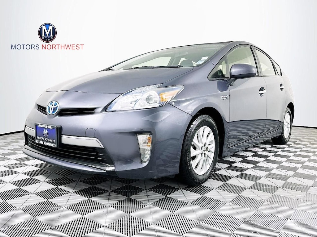 Used 2015 Toyota Prius Plug-in Advanced Hatchback