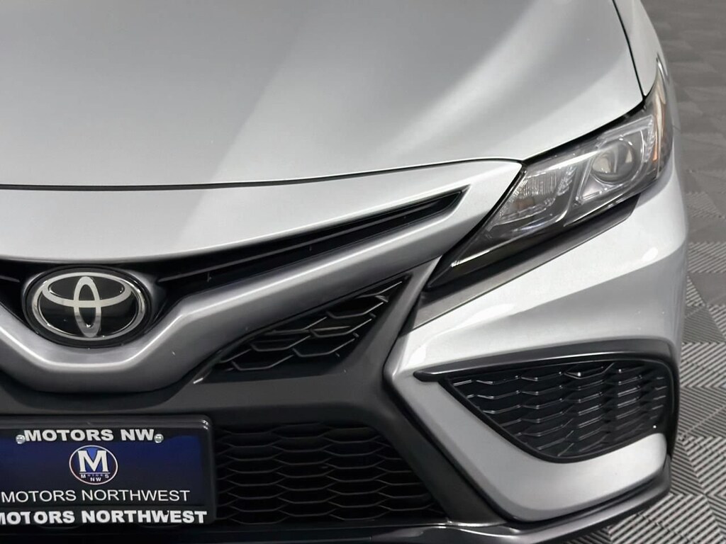 Used 2024 Toyota Camry SE Sedan