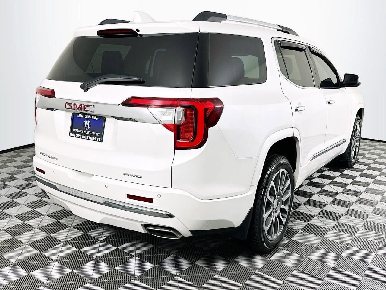 2021 GMC Acadia Denali - Photo 27