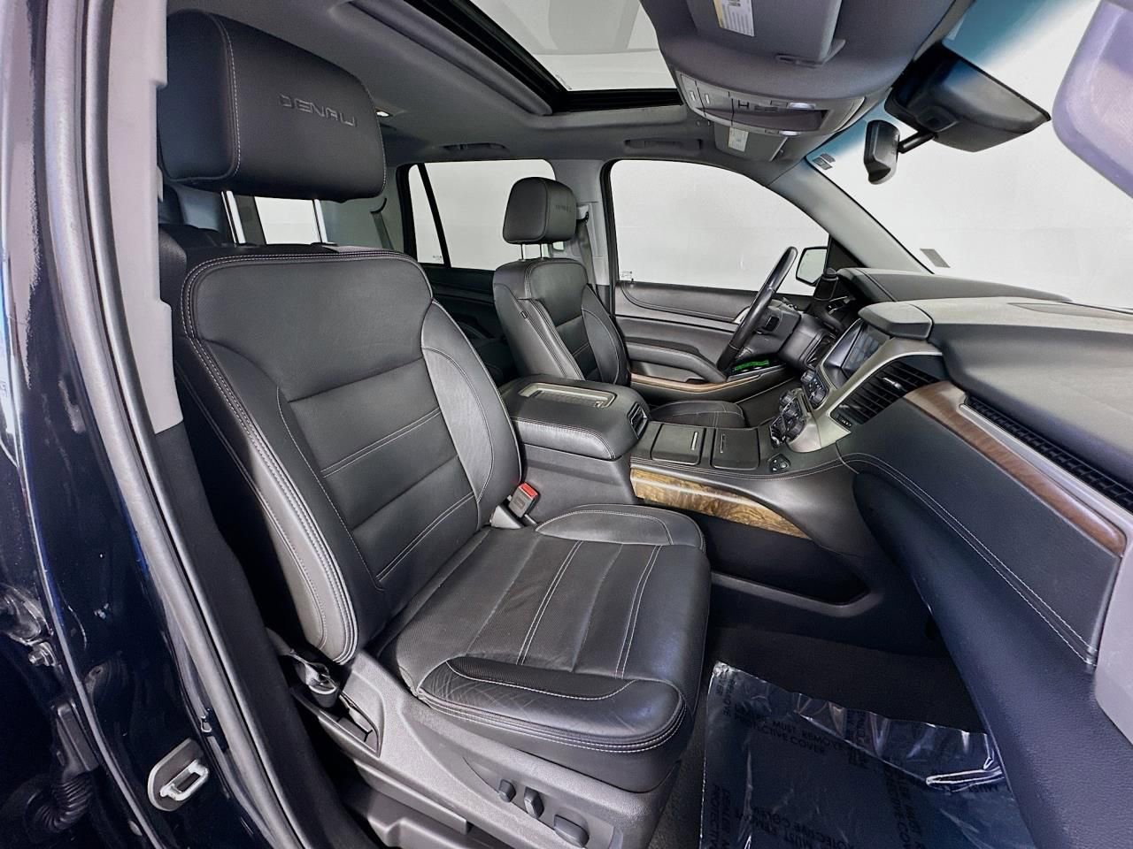 2019 GMC Yukon Denali - Photo 36