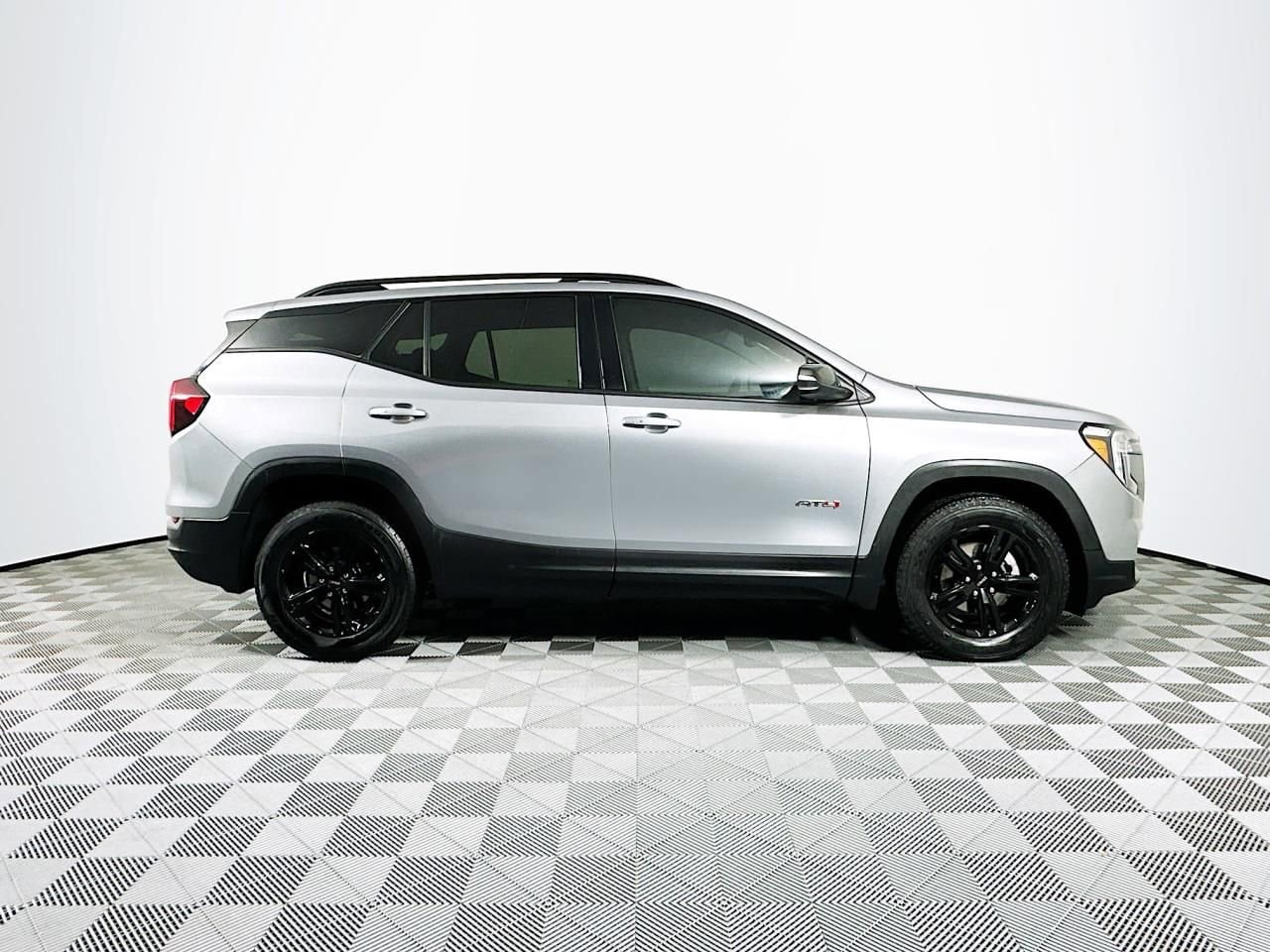 2023 GMC Terrain AT4 - Photo 7