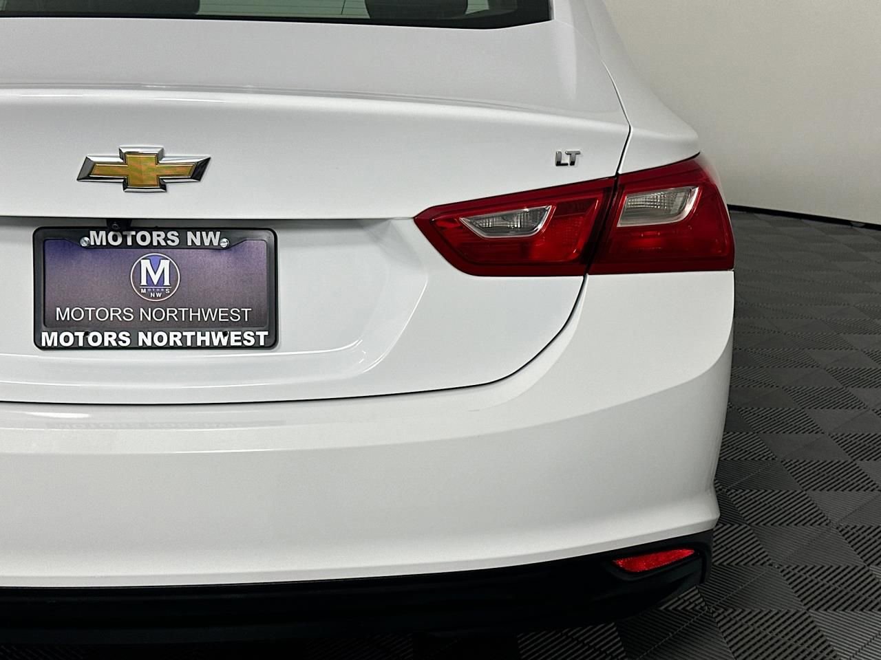 2023 Chevrolet Malibu 1LT - Photo 12