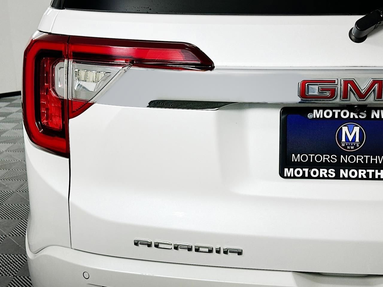 2021 GMC Acadia Denali - Photo 25