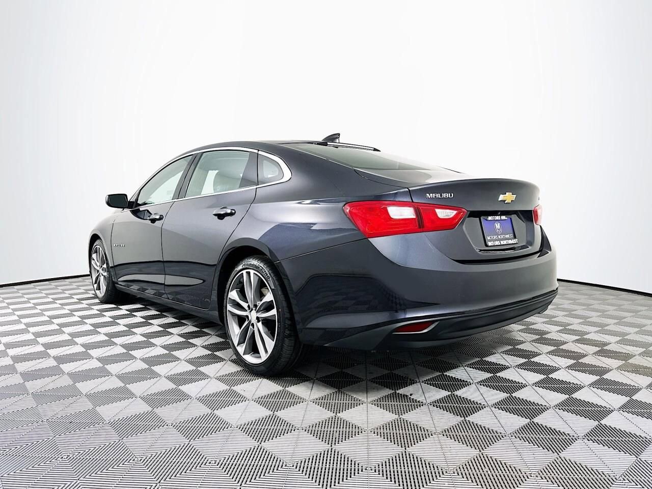 2023 Chevrolet Malibu 1LT - Photo 13
