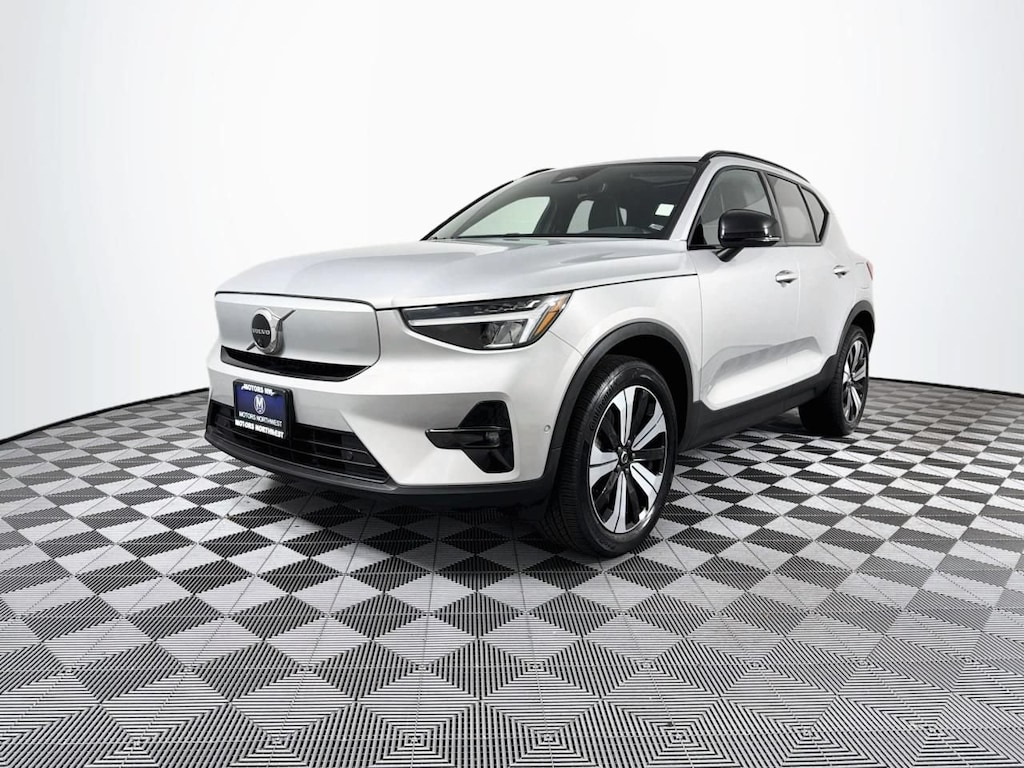 Used 2023 Volvo XC40 Recharge Pure Electric Plus SUV