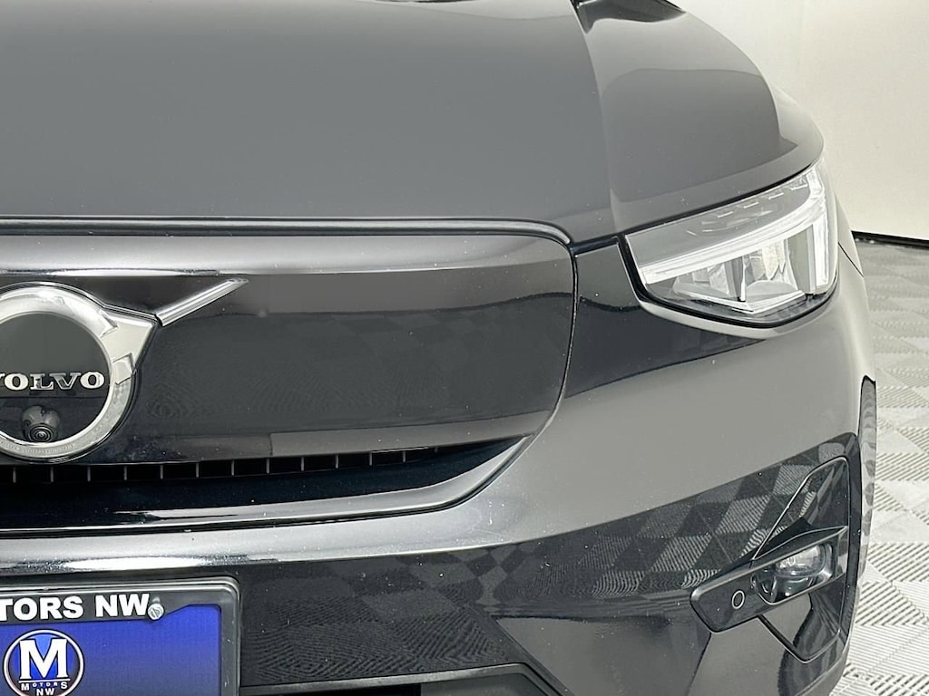 Used 2023 Volvo XC40 Recharge Pure Electric Plus SUV