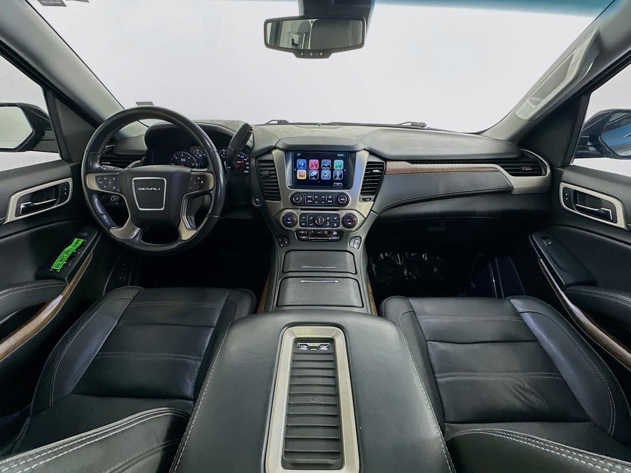 2019 GMC Yukon Denali - Photo 10