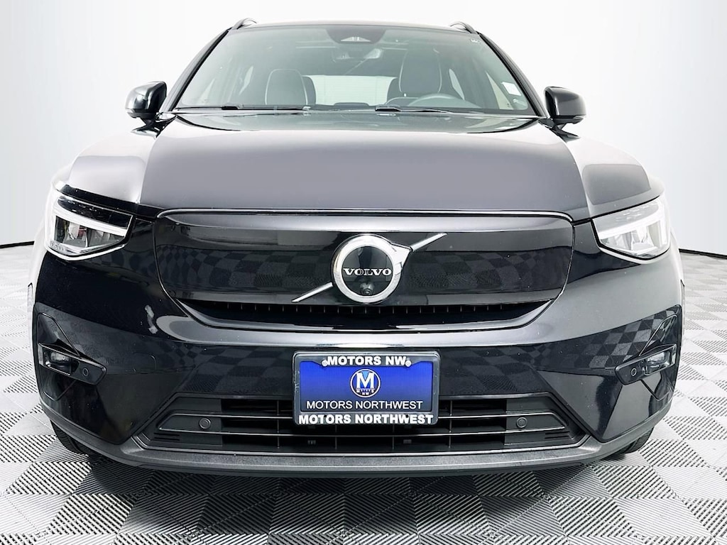 Used 2023 Volvo XC40 Recharge Pure Electric Plus SUV