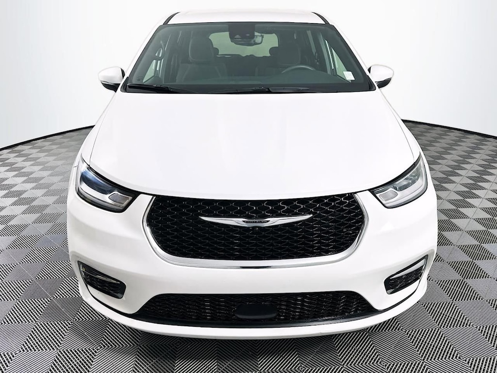 Used 2023 Chrysler Pacifica Touring Van Passenger Van