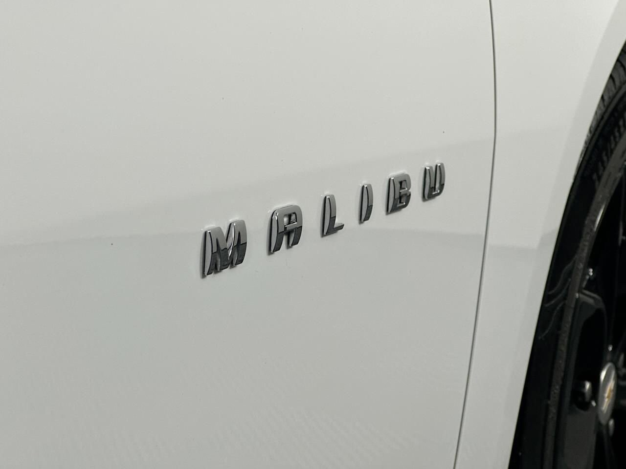 2023 Chevrolet Malibu 1LT - Photo 17