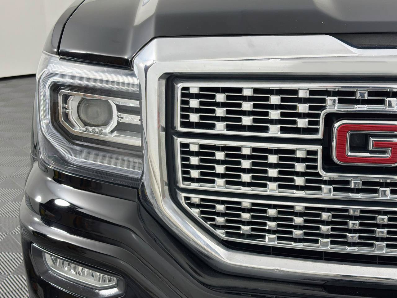 Used 2017 GMC Sierra 1500 Denali Truck Crew Cab