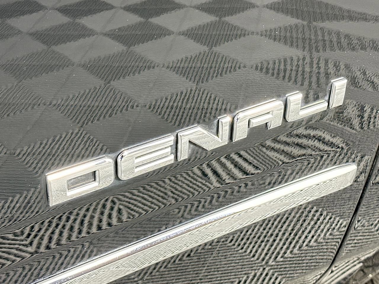 2019 GMC Yukon Denali - Photo 34