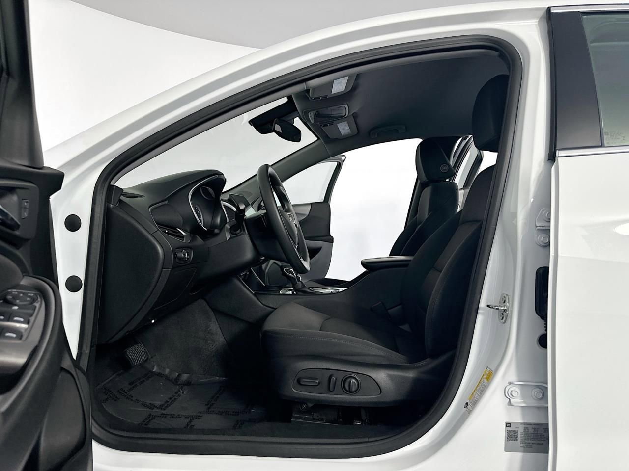 2023 Chevrolet Malibu 1LT - Photo 23
