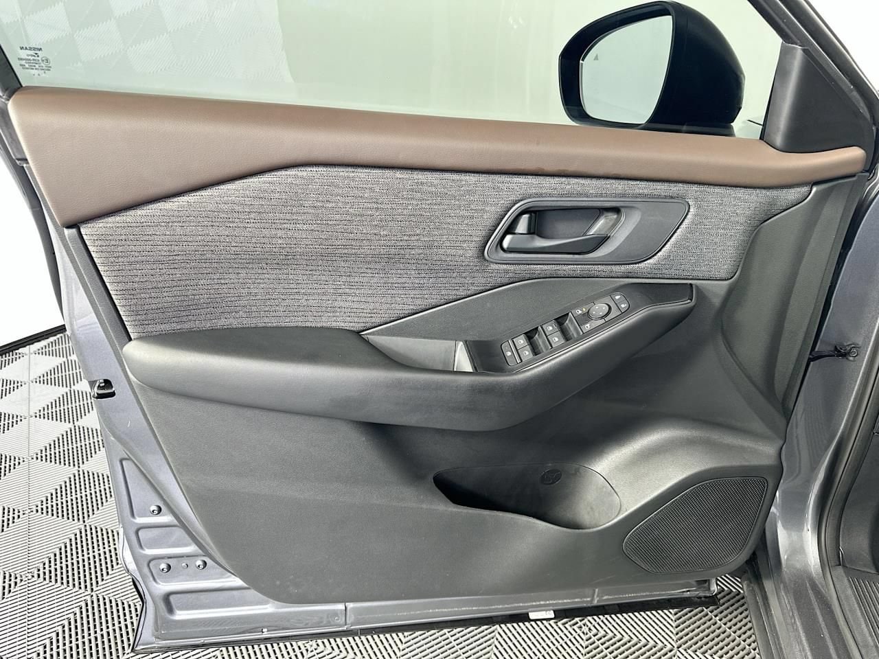 2023 Nissan Rogue S - Photo 19