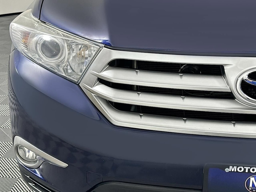 Used 2012 Toyota Highlander Limited V6 AWD SUV